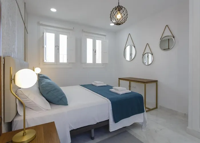 La Brujula By Cadizrentals